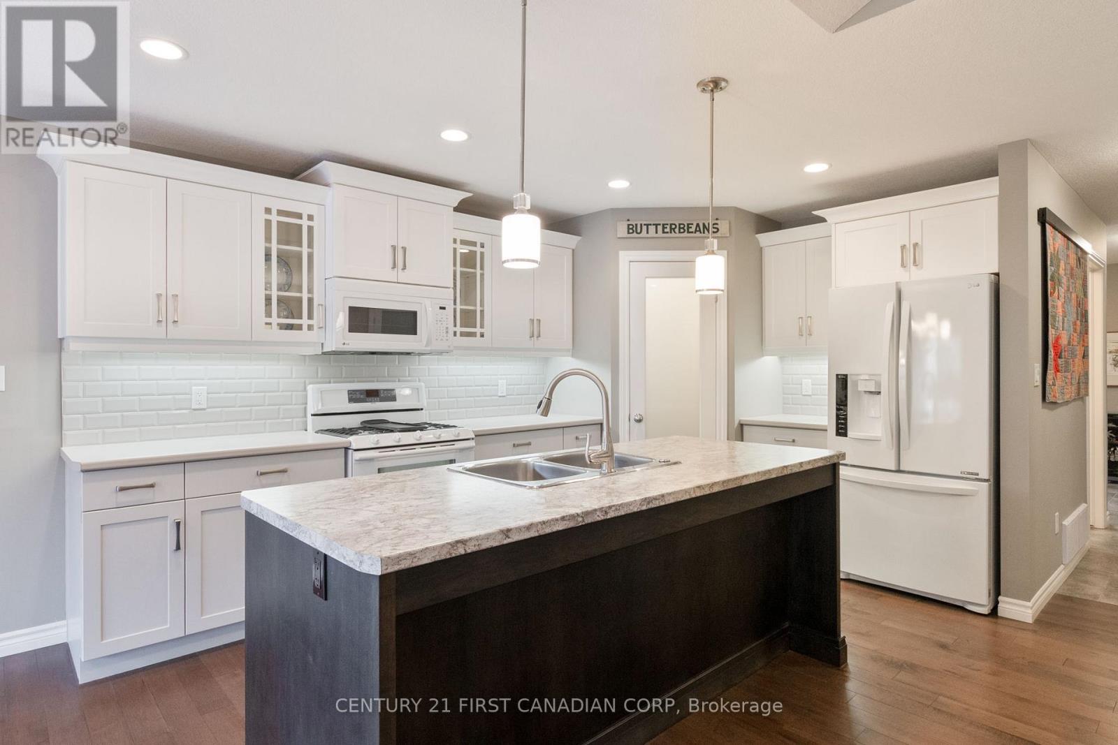 23 Blairmont Terrace, St. Thomas, Ontario  N5R 0E2 - Photo 12 - X12876026