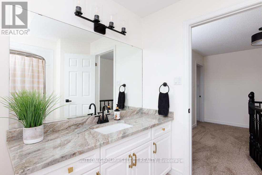 382 Plane Tree Drive, London North (North R), Ontario  N6G 5J4 - Photo 18 - X12876052