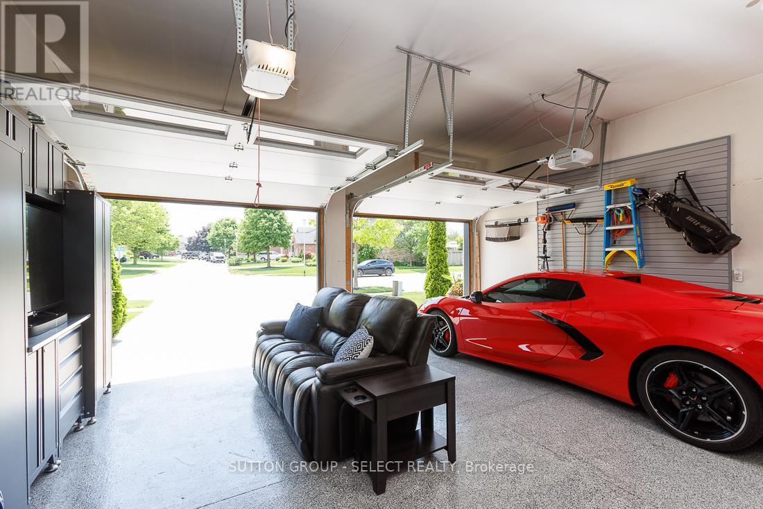 382 Plane Tree Drive, London North (North R), Ontario  N6G 5J4 - Photo 32 - X12876052