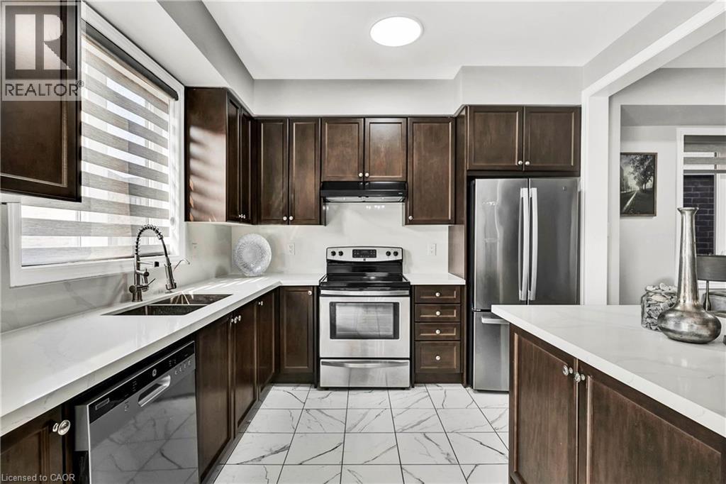 406 Dolman Street, Breslau, Ontario  N0B 1M0 - Photo 13 - 40811668