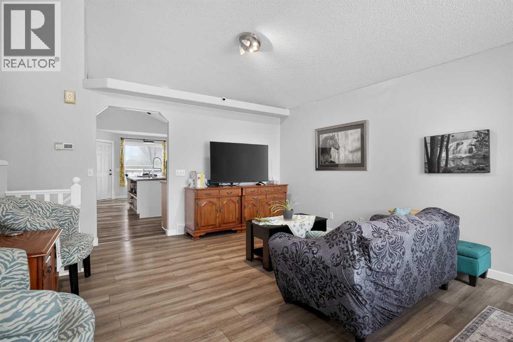 38 Canoe Circle Sw, Airdrie, Alberta  T4B 2L6 - Photo 8 - A2288202