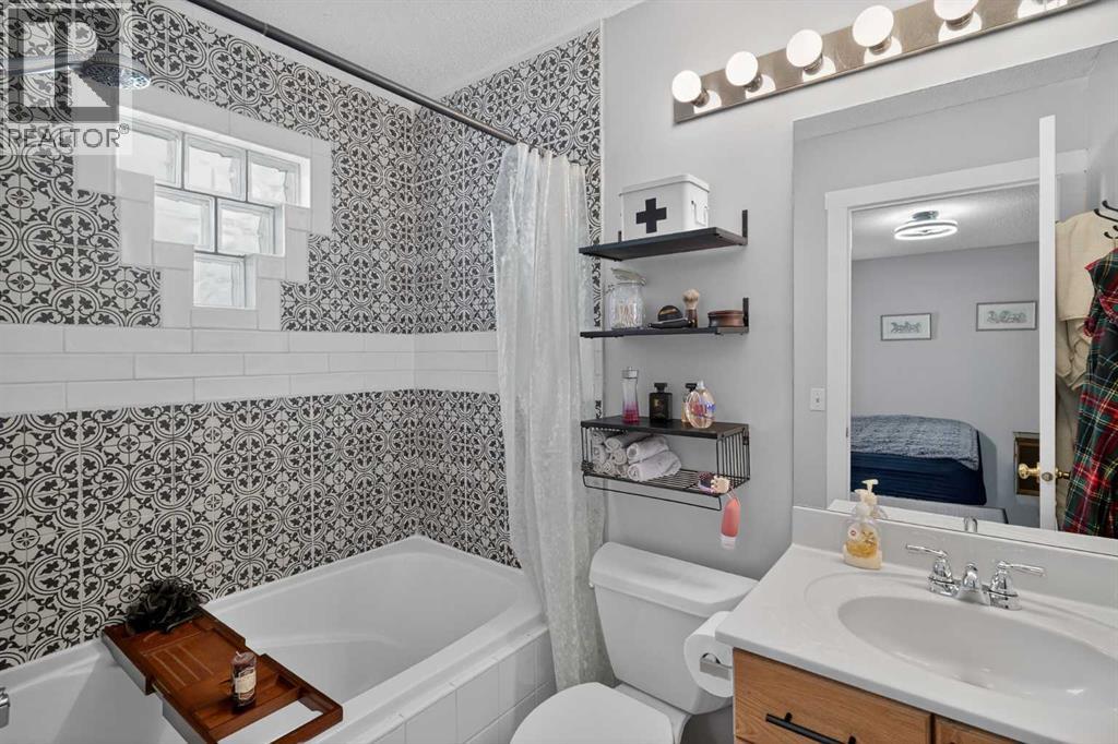 38 Canoe Circle Sw, Airdrie, Alberta  T4B 2L6 - Photo 16 - A2288202