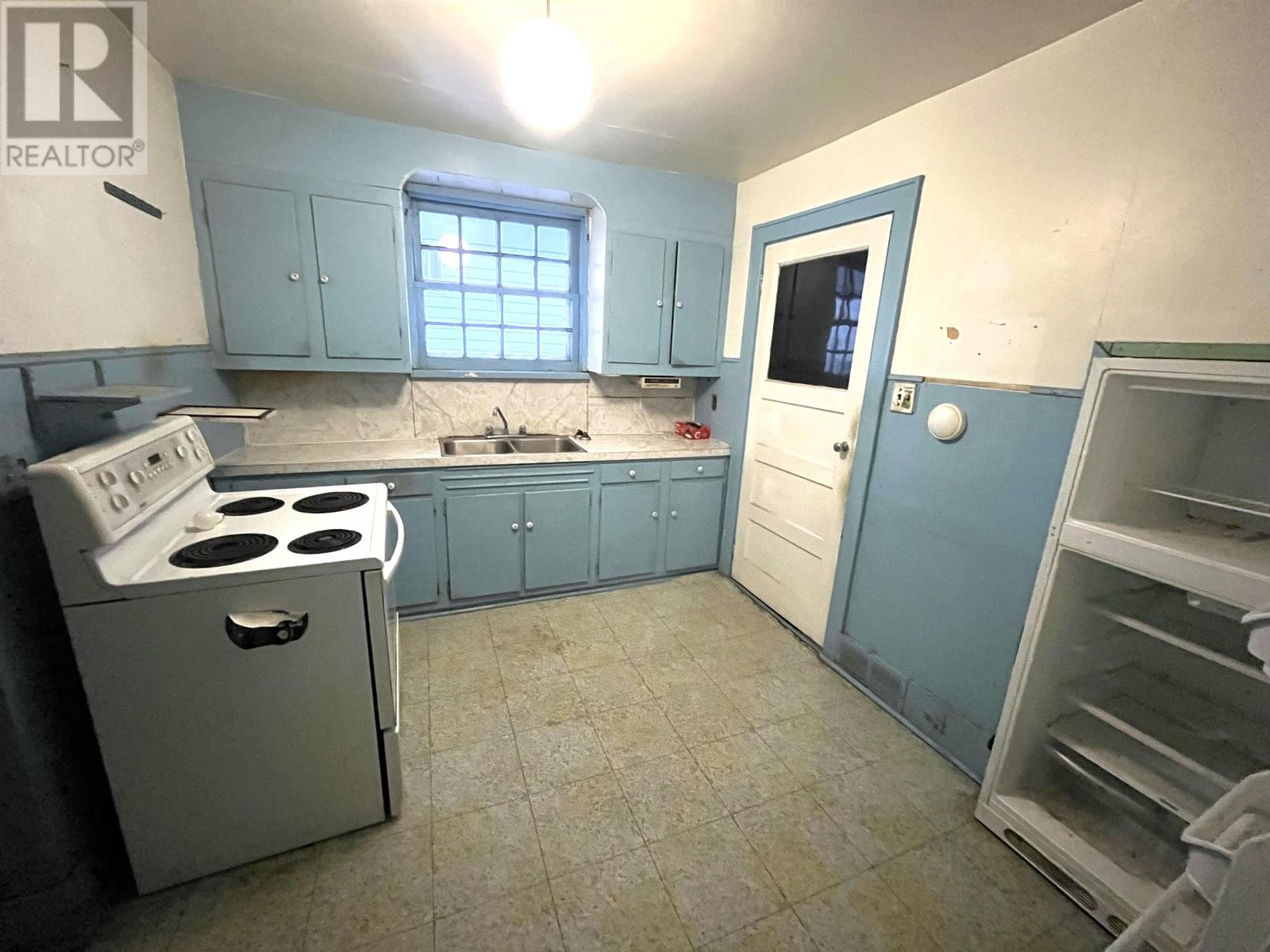 142 Banning Street, Thunder Bay, Ontario  P7B 3H9 - Photo 10 - TB2600027