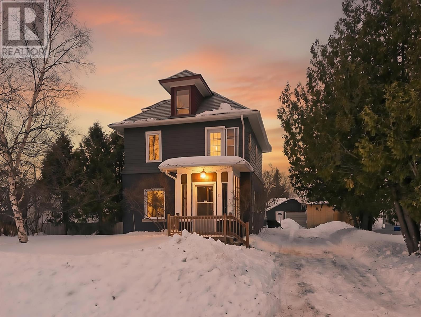 81 Shipley St, Thunder Bay, Ontario  P7A 3C4 - Photo 1 - TB2600368