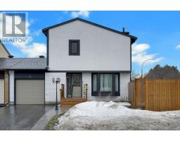 2 DOLAN DRIVE, Ottawa, Ontario