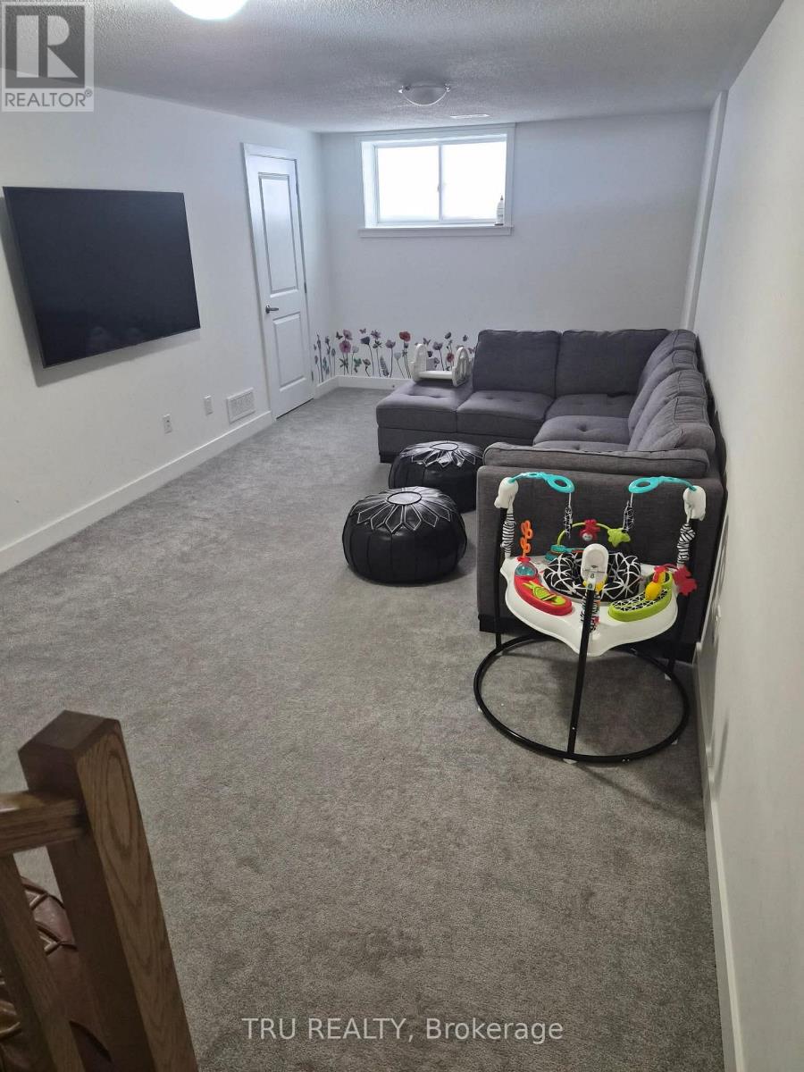 2037 Allegrini Terrace, Ottawa, Ontario  K2S 2S7 - Photo 16 - X12876090