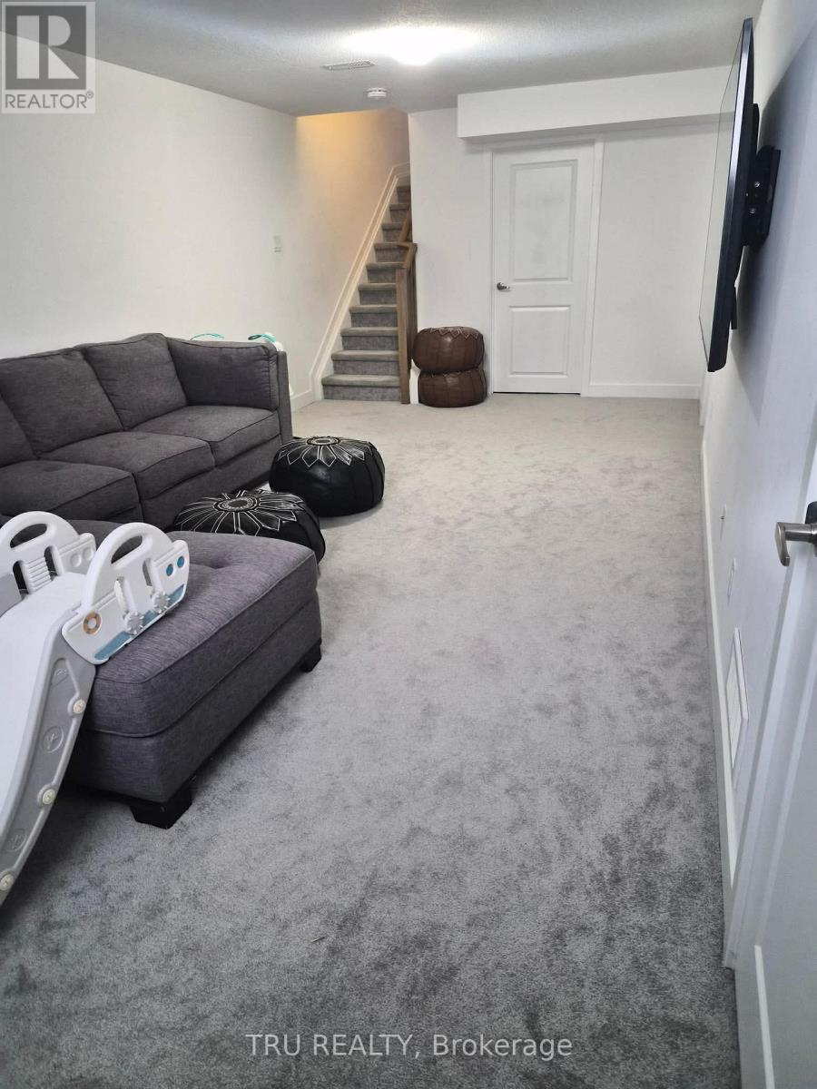 2037 Allegrini Terrace, Ottawa, Ontario  K2S 2S7 - Photo 17 - X12876090