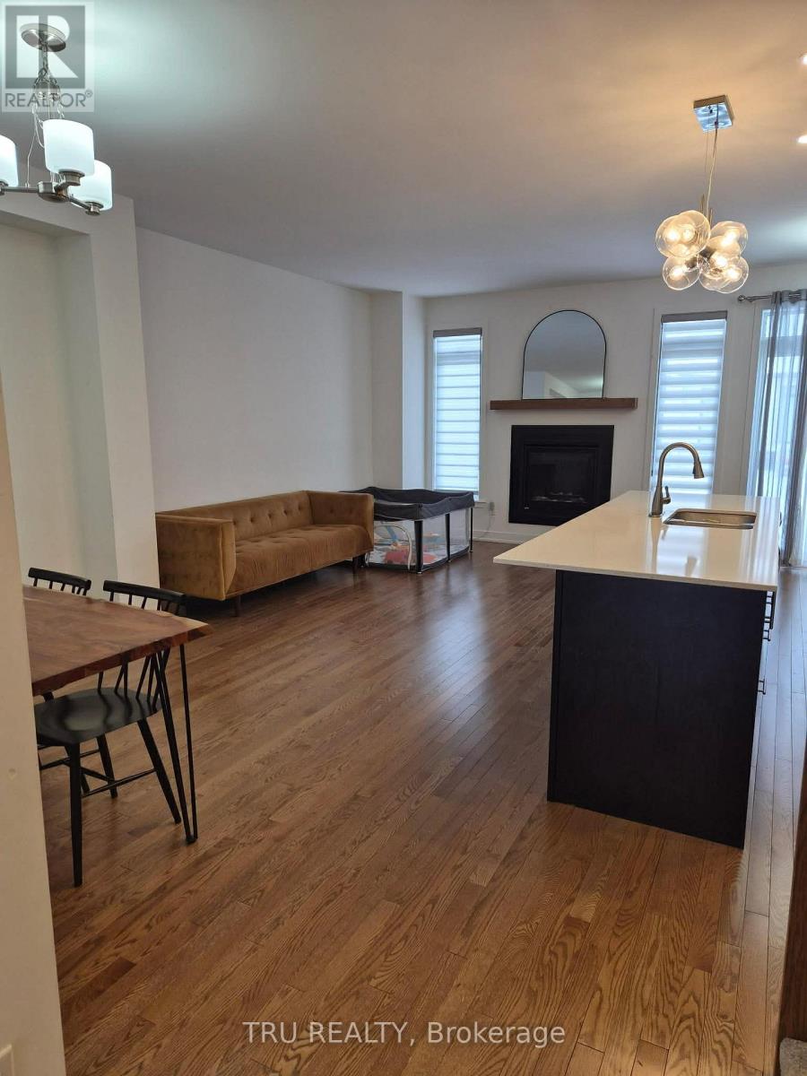 2037 Allegrini Terrace, Ottawa, Ontario  K2S 2S7 - Photo 2 - X12876090