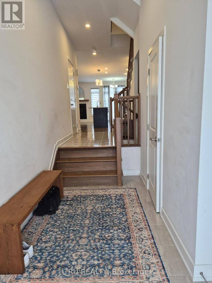 2037 Allegrini Terrace, Ottawa, Ontario  K2S 2S7 - Photo 3 - X12876090