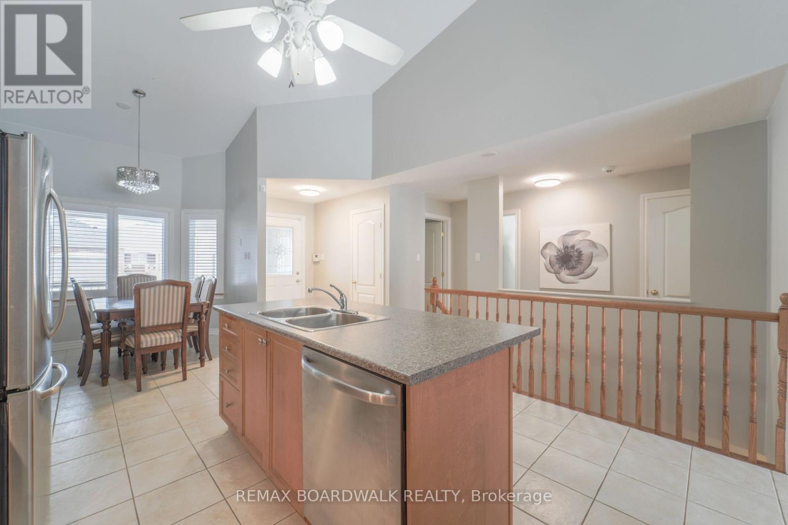 57 Nighthawk Crescent, Ottawa, Ontario  K2M 2X6 - Photo 8 - X12876092