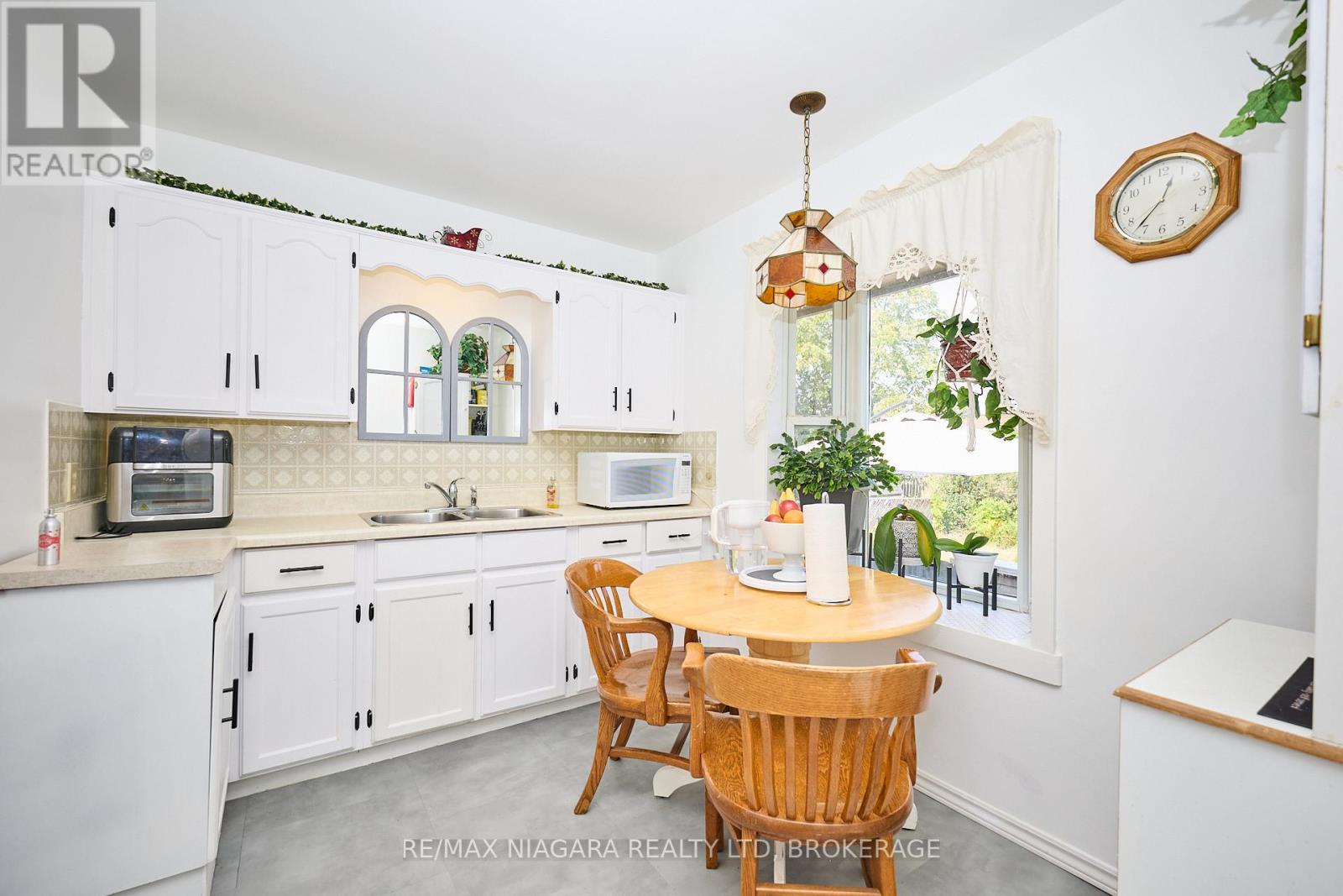 316 Bowen Road, Fort Erie, Ontario  L2A 2Y9 - Photo 10 - X12876032