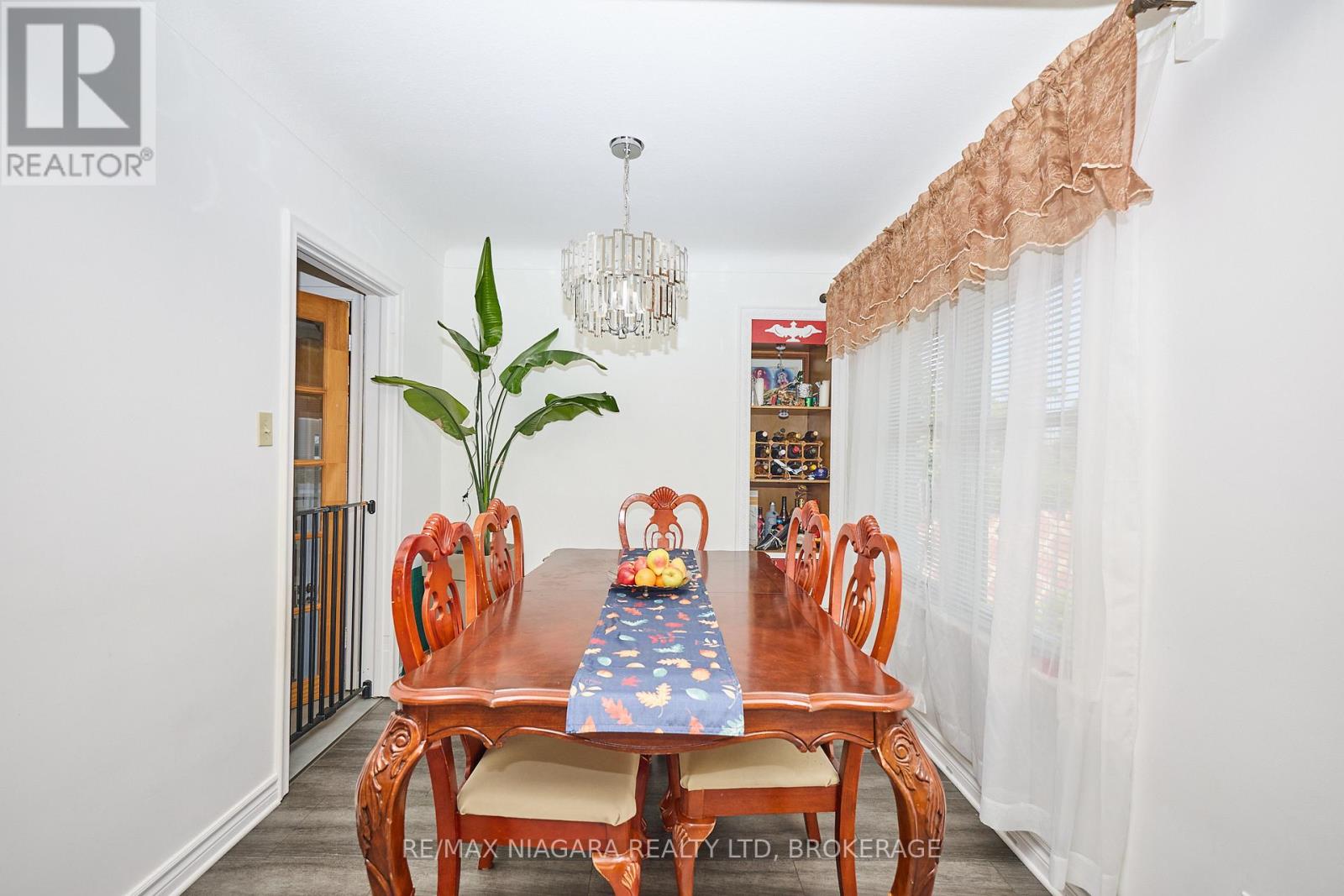 316 Bowen Road, Fort Erie, Ontario  L2A 2Y9 - Photo 8 - X12876032