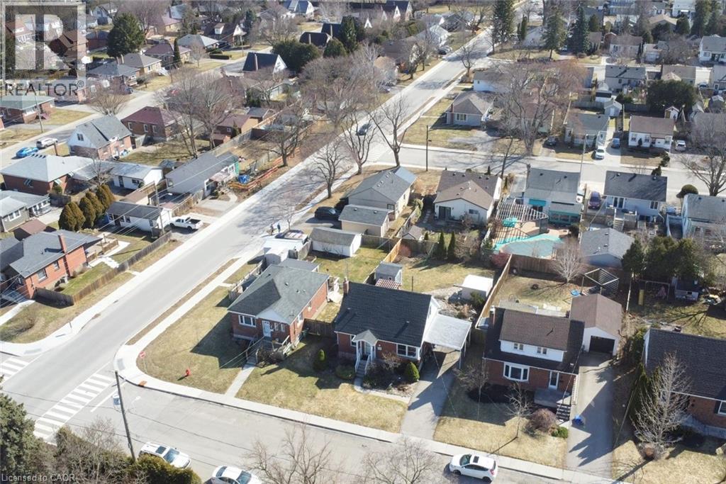 7 Cairns Avenue, Dundas, Ontario  L9H 1G2 - Photo 3 - 40811088