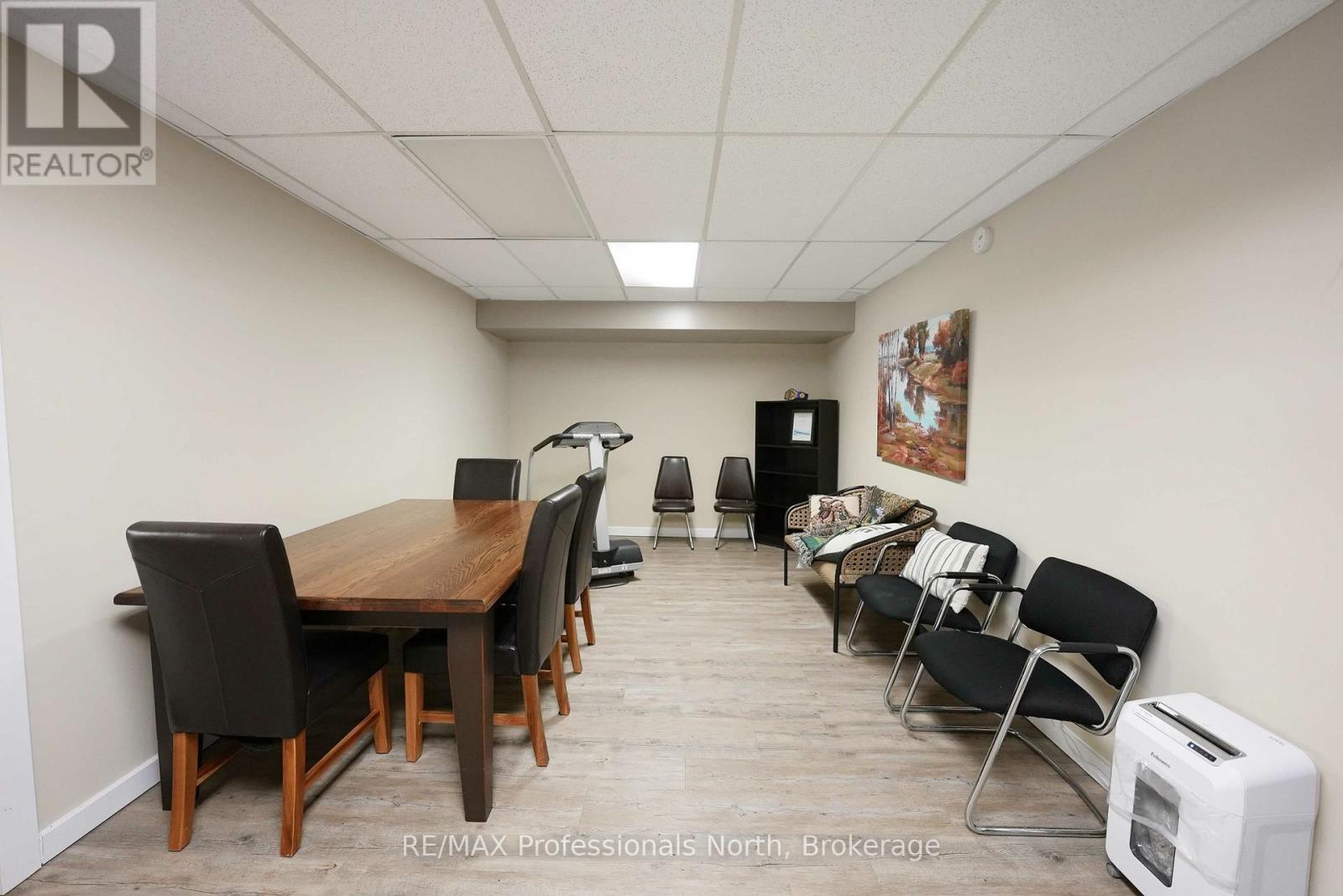 41 Maple Avenue, Dysart Et Al (Dysart), Ontario  K0M 1S0 - Photo 14 - X12876050