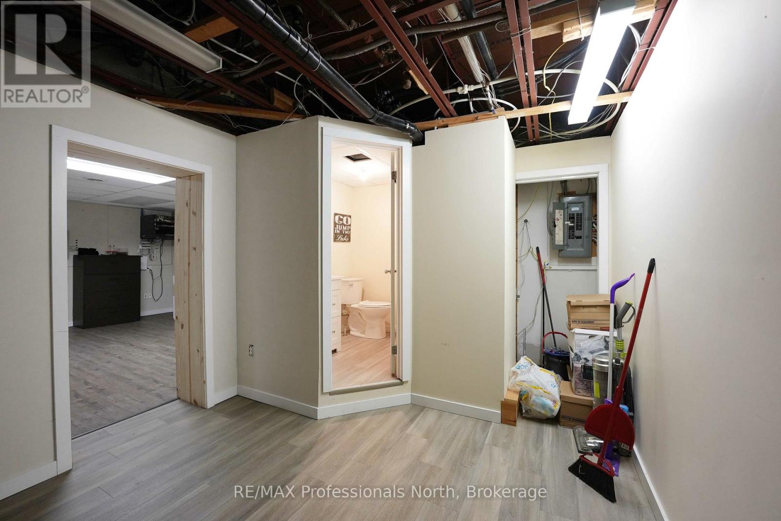 41 Maple Avenue, Dysart Et Al (Dysart), Ontario  K0M 1S0 - Photo 23 - X12876050