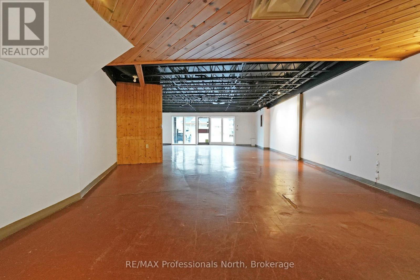 41 Maple Avenue, Dysart Et Al (Dysart), Ontario  K0M 1S0 - Photo 3 - X12876050