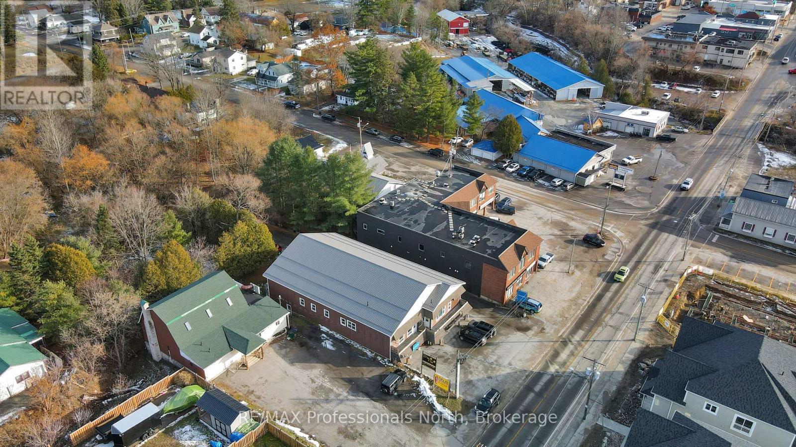 41 Maple Avenue, Dysart Et Al (Dysart), Ontario  K0M 1S0 - Photo 33 - X12876050