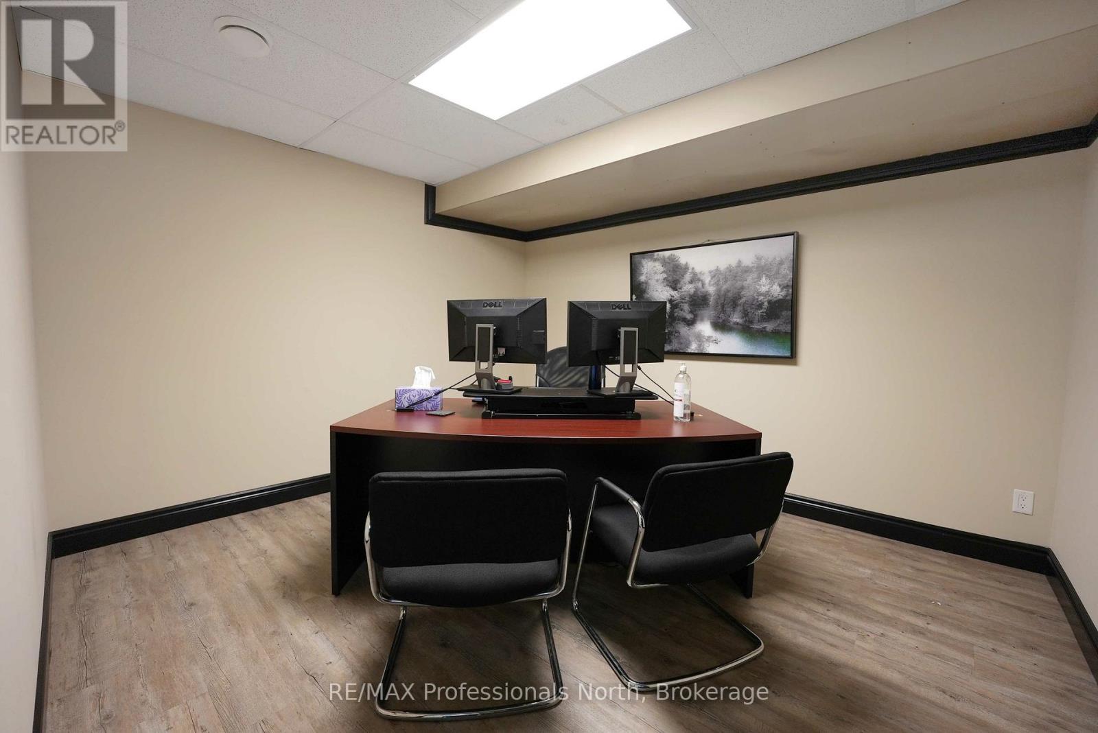 41 Maple Avenue, Dysart Et Al (Dysart), Ontario  K0M 1S0 - Photo 9 - X12876050