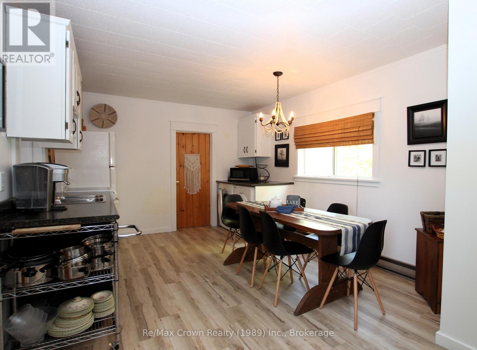 131 Lee Lane, Parry Sound Remote Area, Ontario  P0H 1S0 - Photo 10 - X12876214