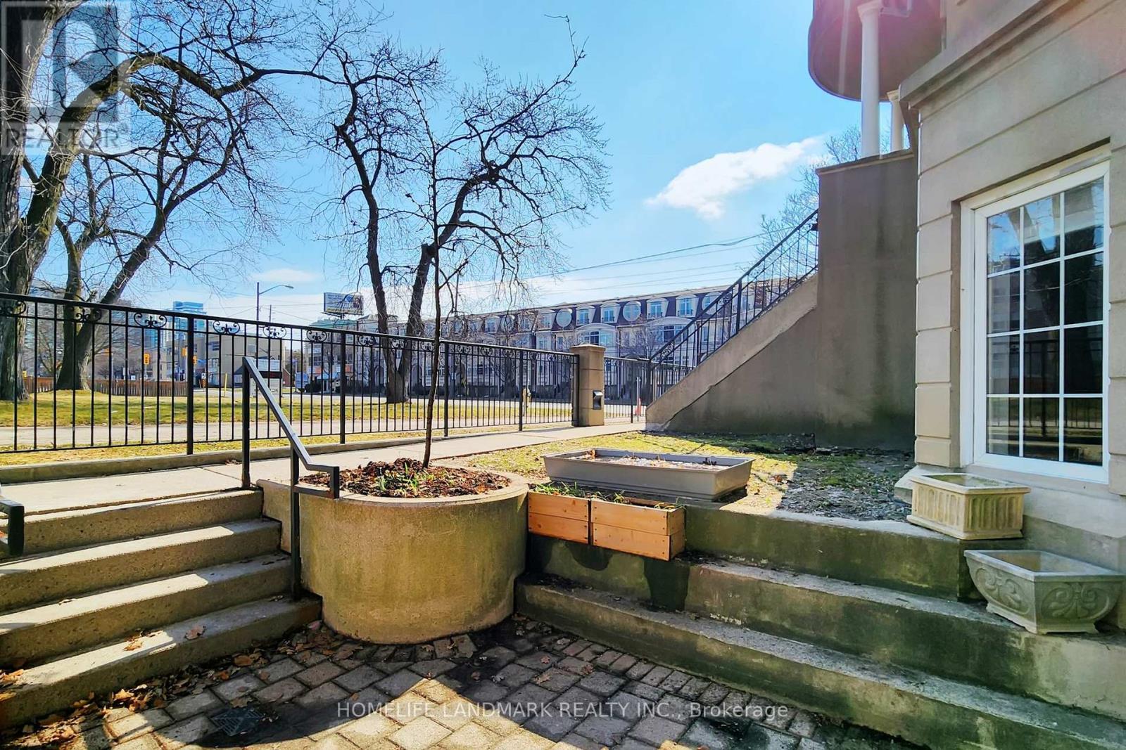 C17 - 108 Finch Avenue W, Toronto (Newtonbrook West), Ontario  M2N 6W6 - Photo 9 - C12875952