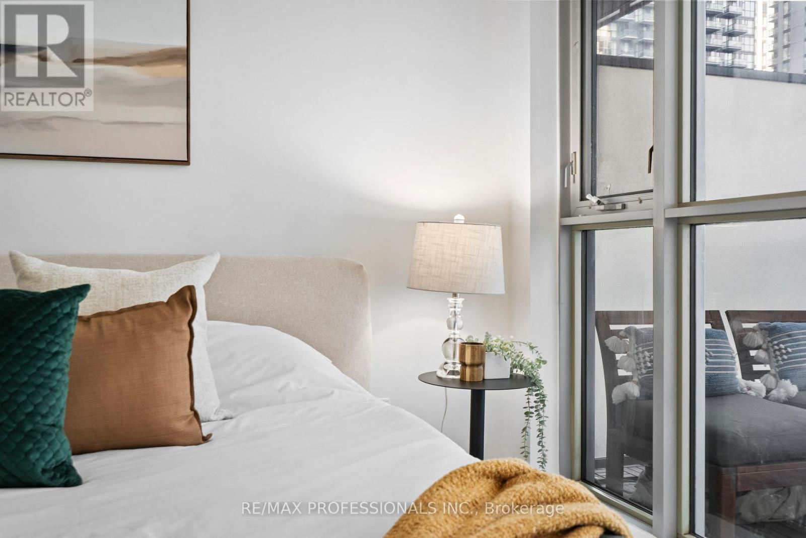 1505 - 375 King Street W, Toronto, Ontario  M5V 1K5 - Photo 13 - C12875956