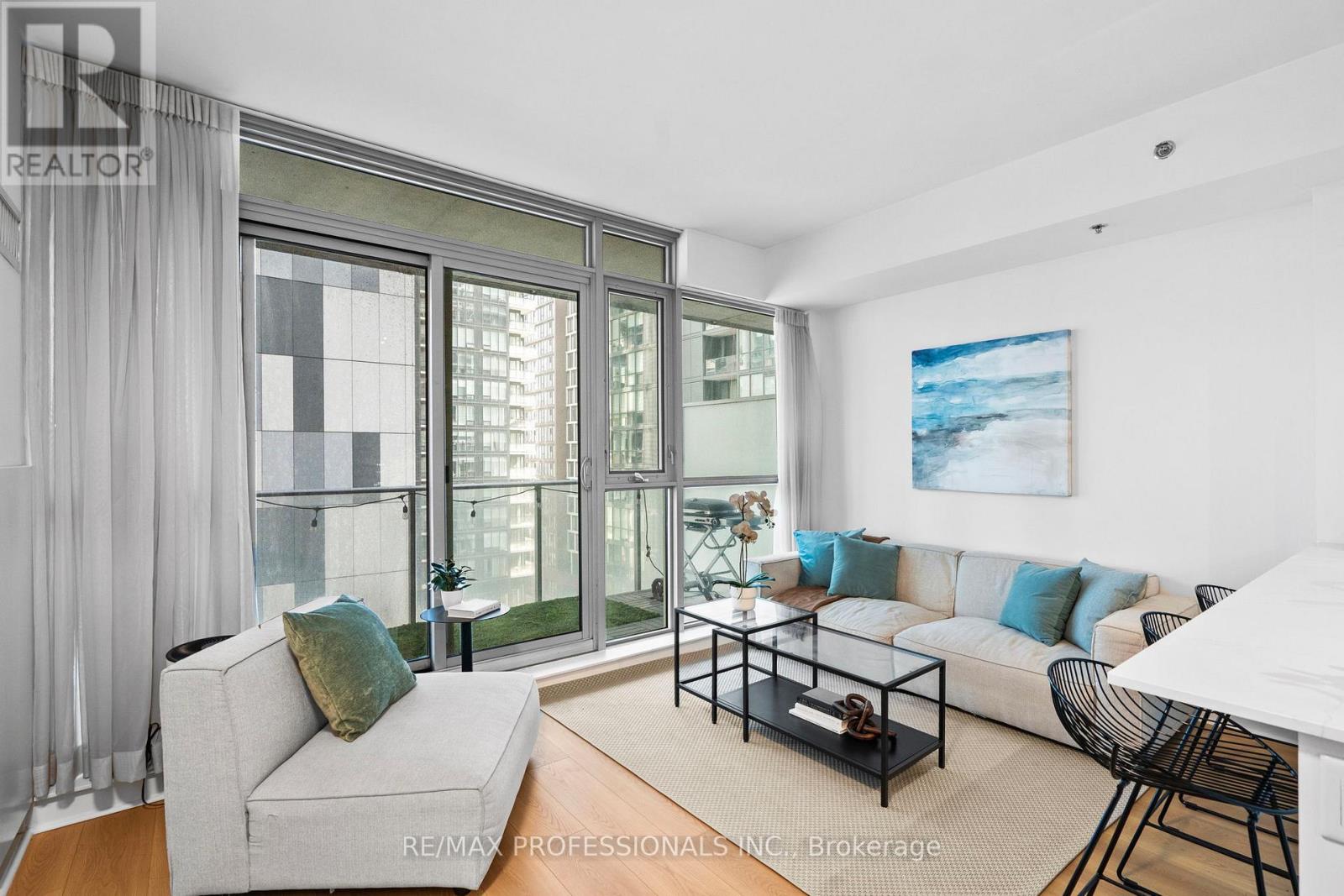 1505 - 375 King Street W, Toronto, Ontario  M5V 1K5 - Photo 9 - C12875956