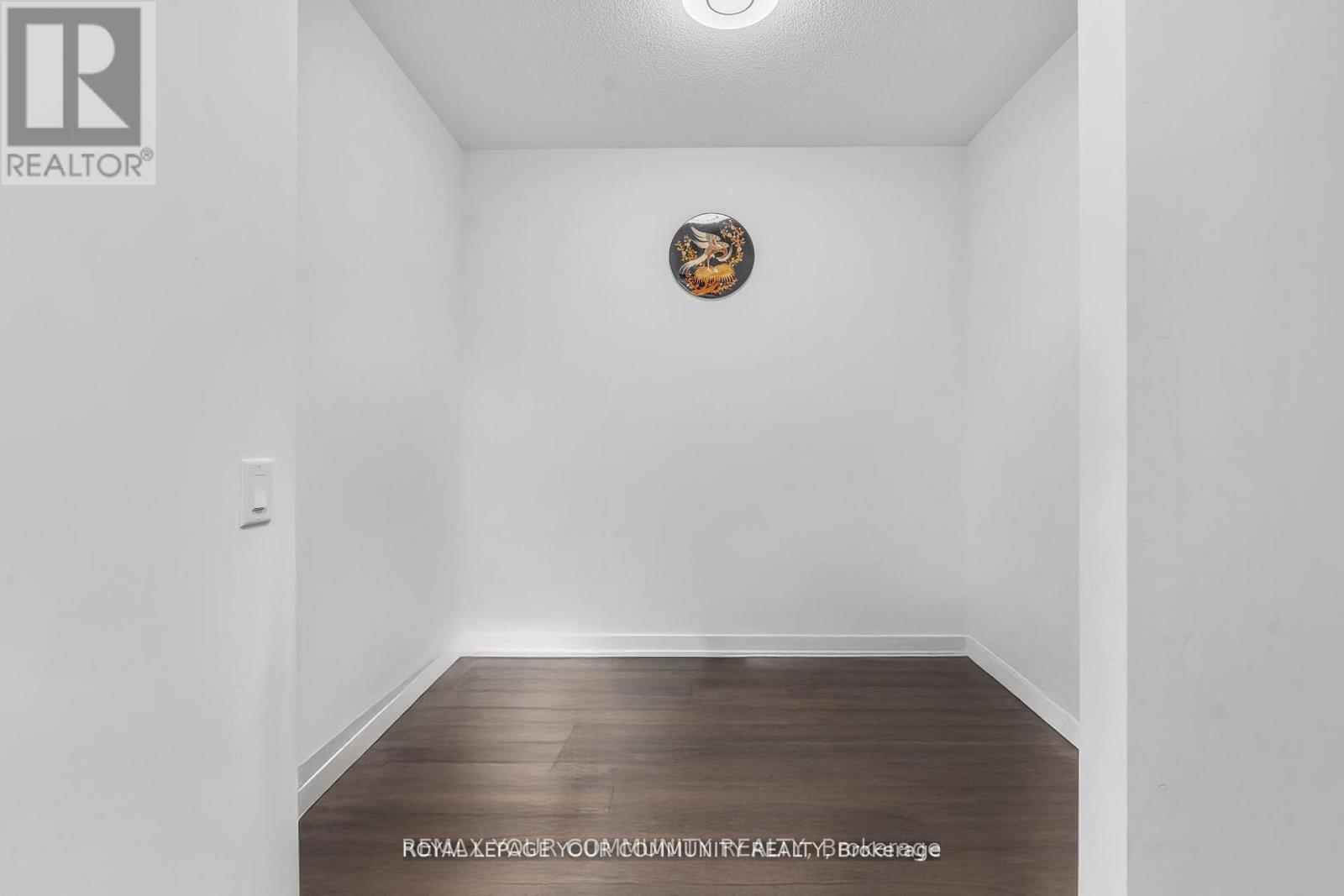 317 - 50 O'neil Road, Toronto (Banbury-Don Mills), Ontario  M3C 0R1 - Photo 5 - C12876008