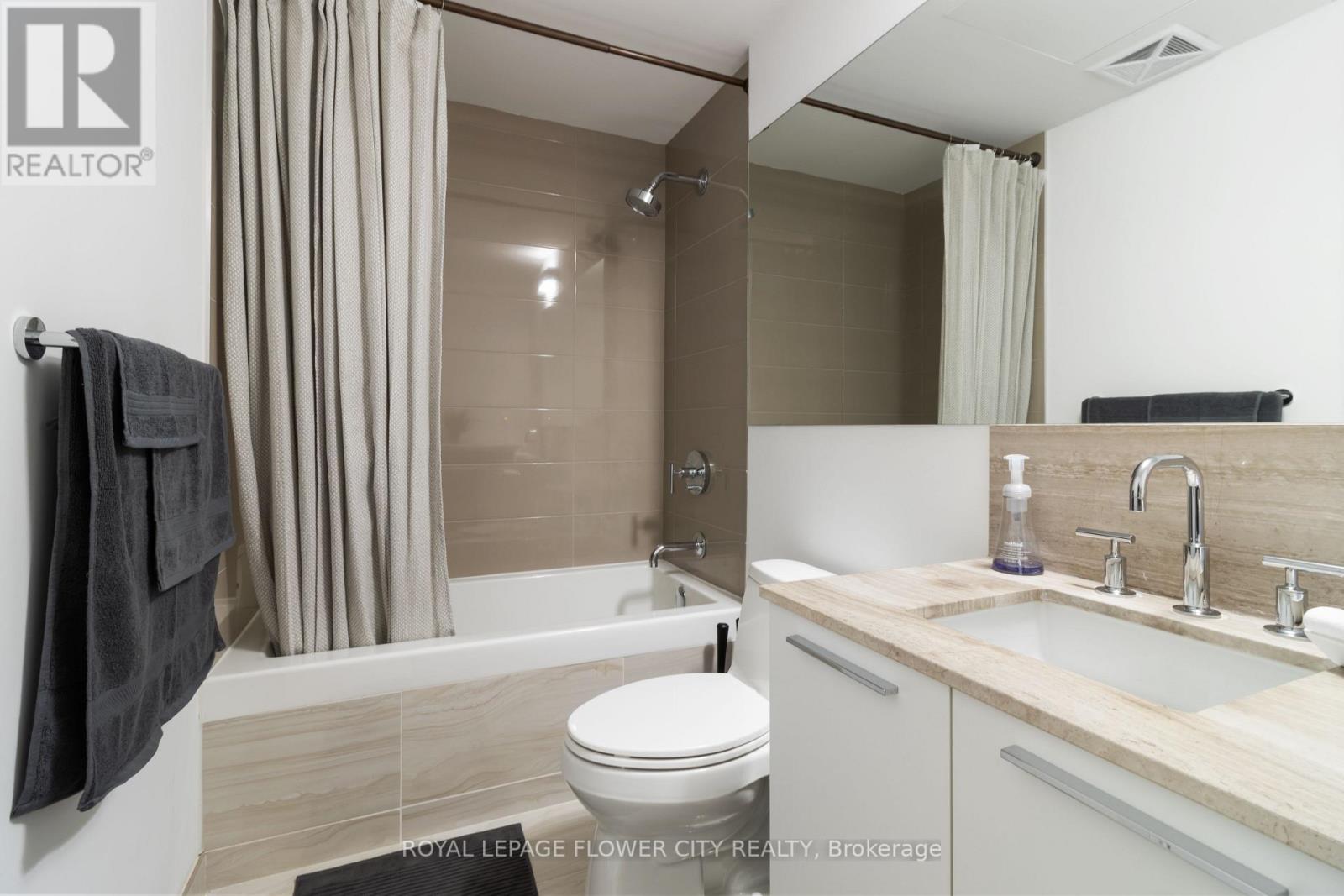 2410 - 50 Charles Street E, Toronto, Ontario  M4Y 0C3 - Photo 13 - C12876018