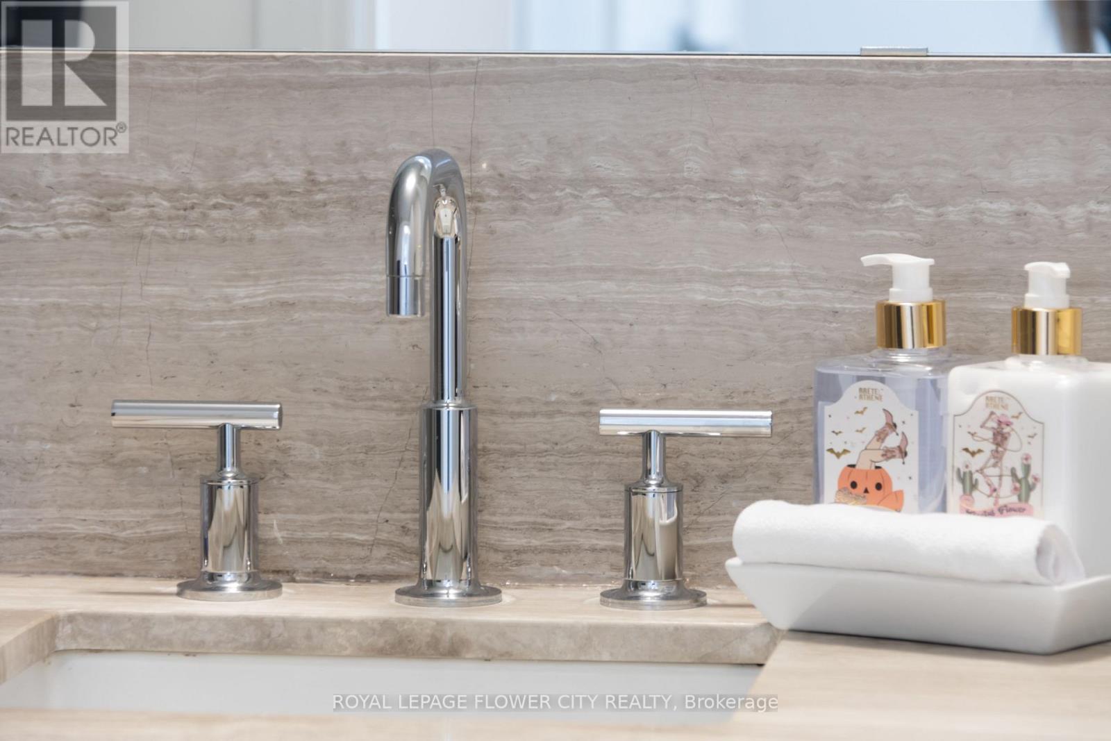 2410 - 50 Charles Street E, Toronto, Ontario  M4Y 0C3 - Photo 15 - C12876018