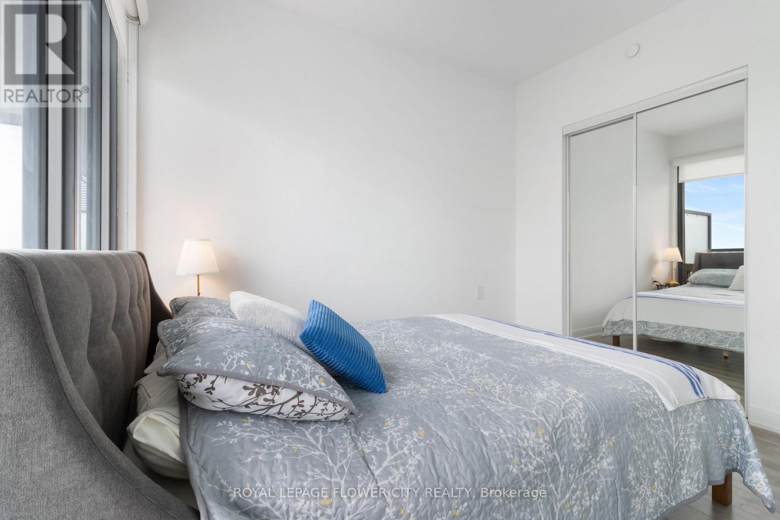 2410 - 50 Charles Street E, Toronto, Ontario  M4Y 0C3 - Photo 34 - C12876018