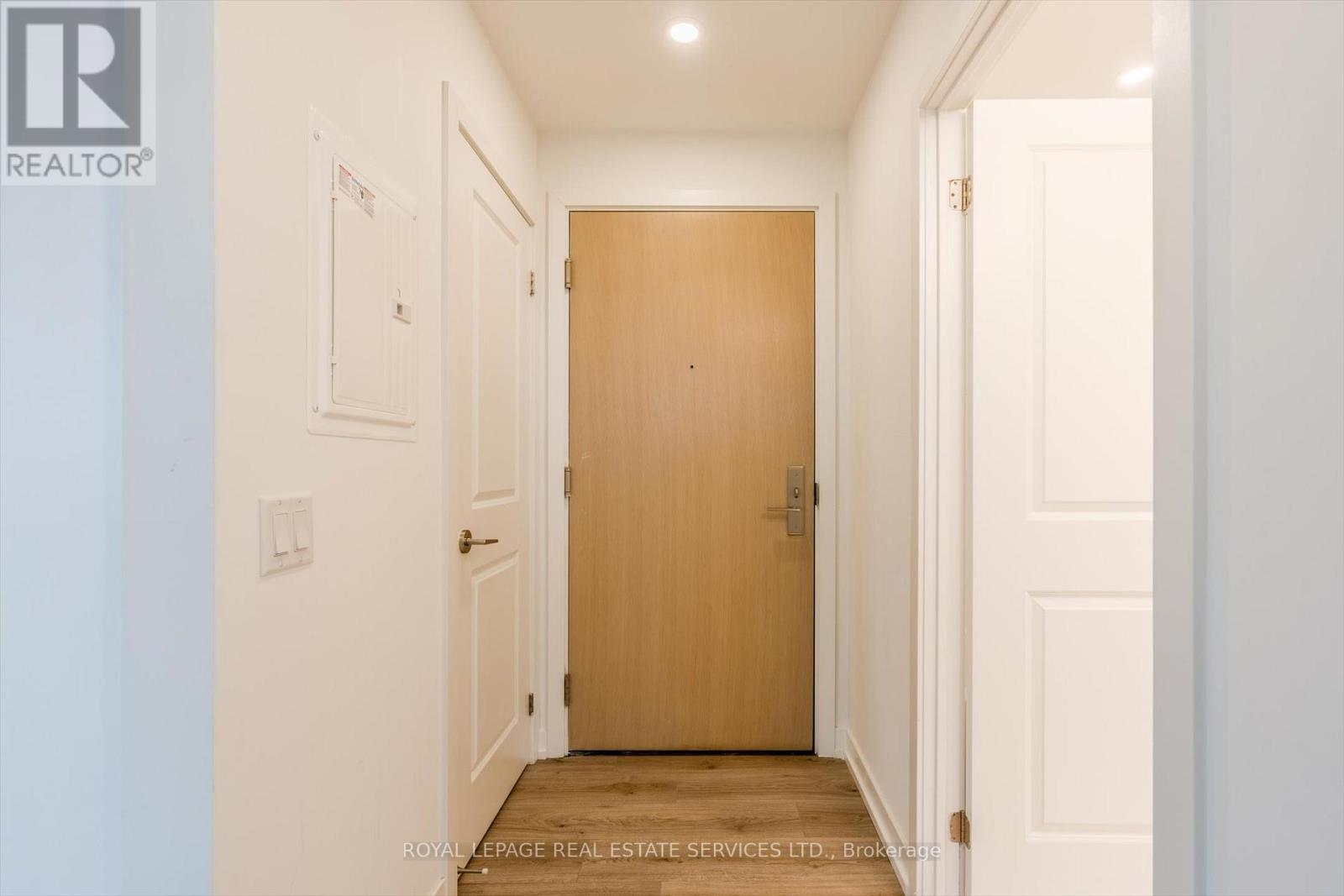 5210 - 395 Bloor Street E, Toronto (North St. James Town), Ontario  M4W 1H7 - Photo 5 - C12876056