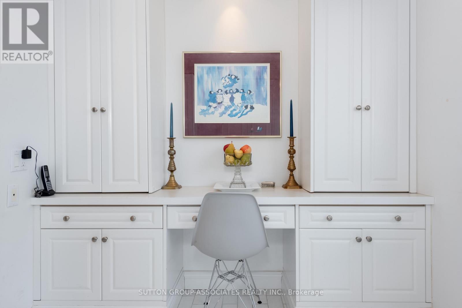 1602 - 61 St Clair Avenue W, Toronto, Ontario  M4V 2Y8 - Photo 23 - C12876076