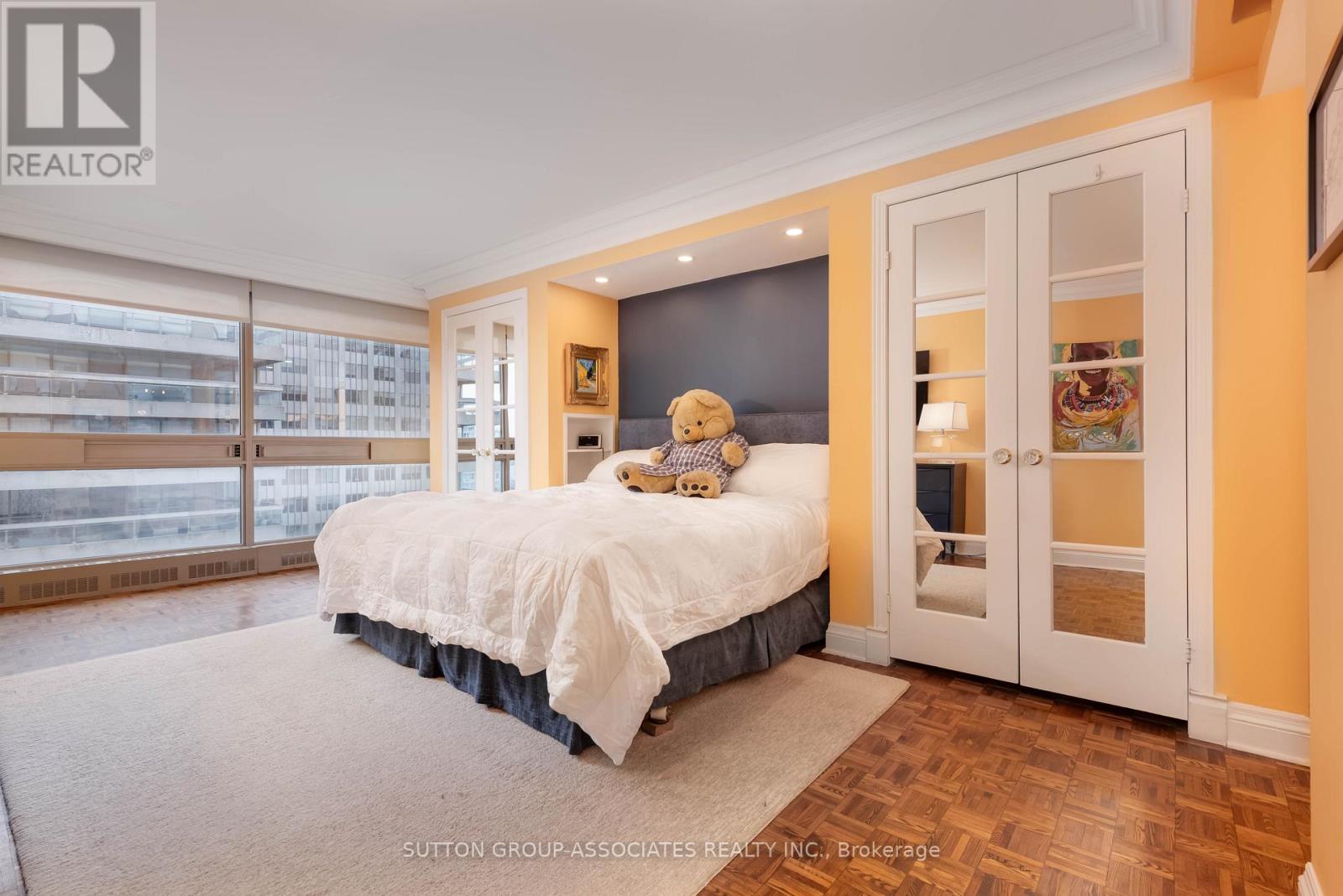 1602 - 61 St Clair Avenue W, Toronto, Ontario  M4V 2Y8 - Photo 27 - C12876076