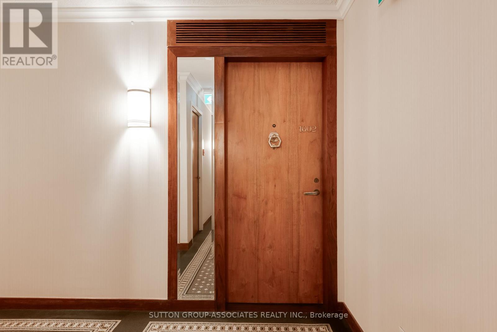 1602 - 61 St Clair Avenue W, Toronto, Ontario  M4V 2Y8 - Photo 5 - C12876076