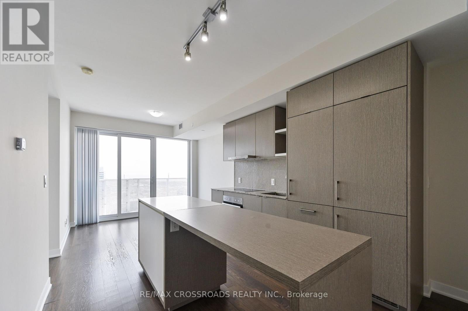 6805 - 88 Harbour Street, Toronto, Ontario  M5J 0C3 - Photo 10 - C12876122