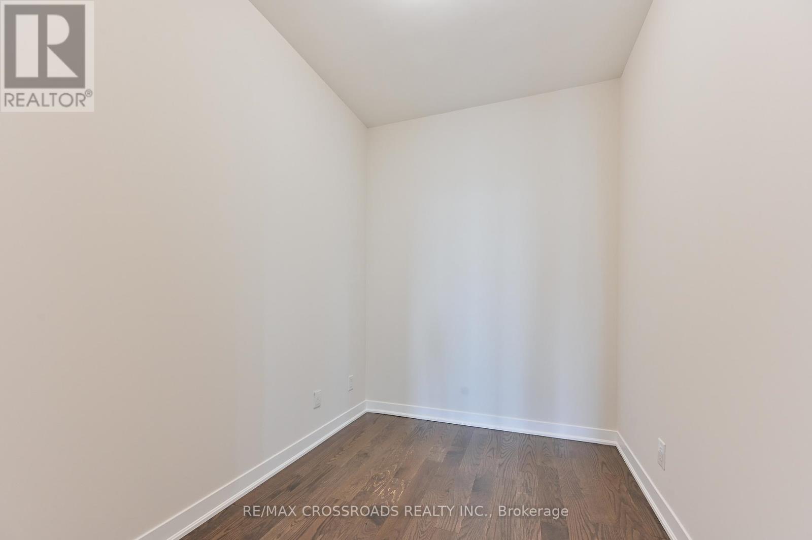 6805 - 88 Harbour Street, Toronto, Ontario  M5J 0C3 - Photo 16 - C12876122