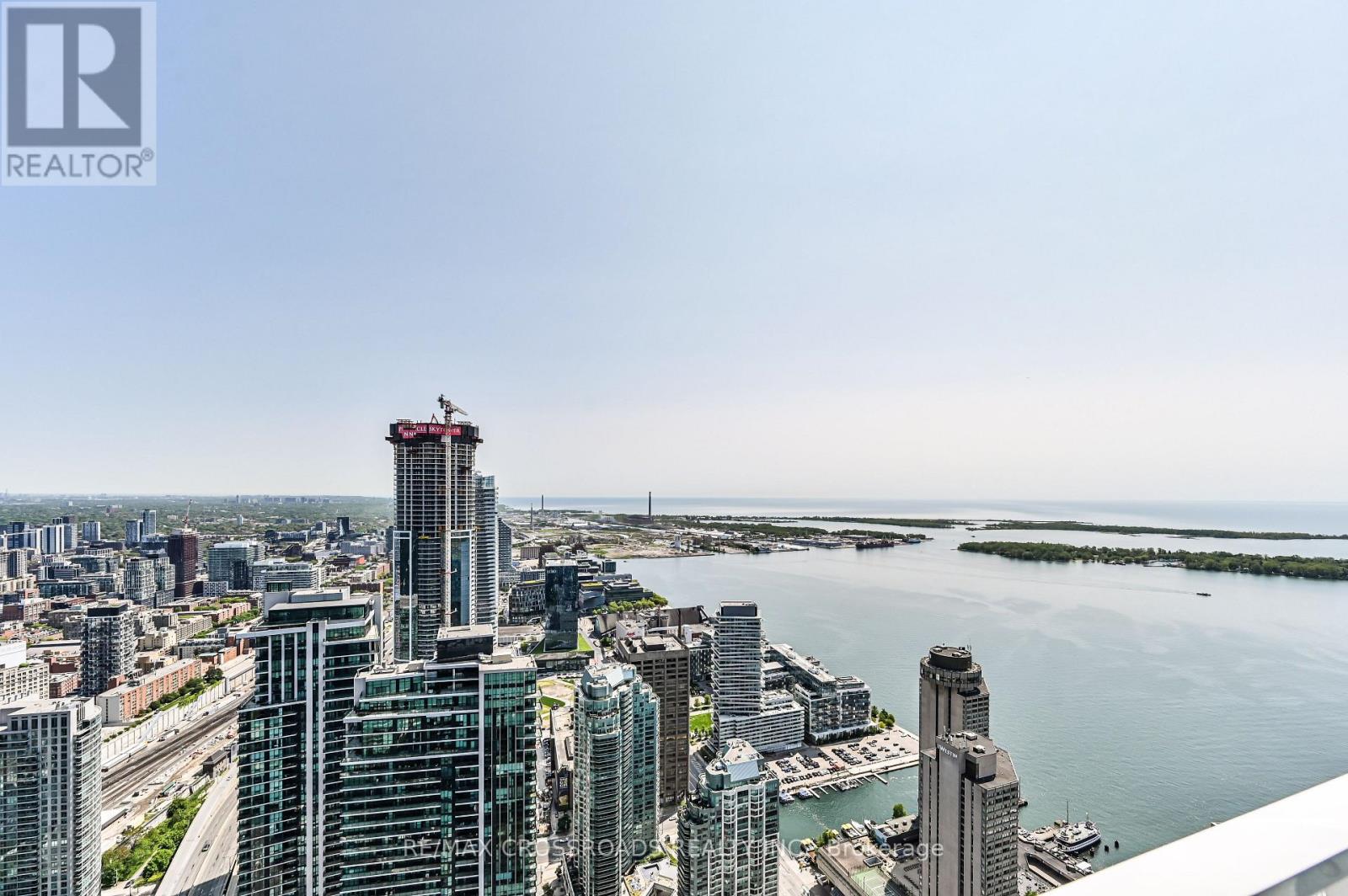 6805 - 88 Harbour Street, Toronto, Ontario  M5J 0C3 - Photo 21 - C12876122