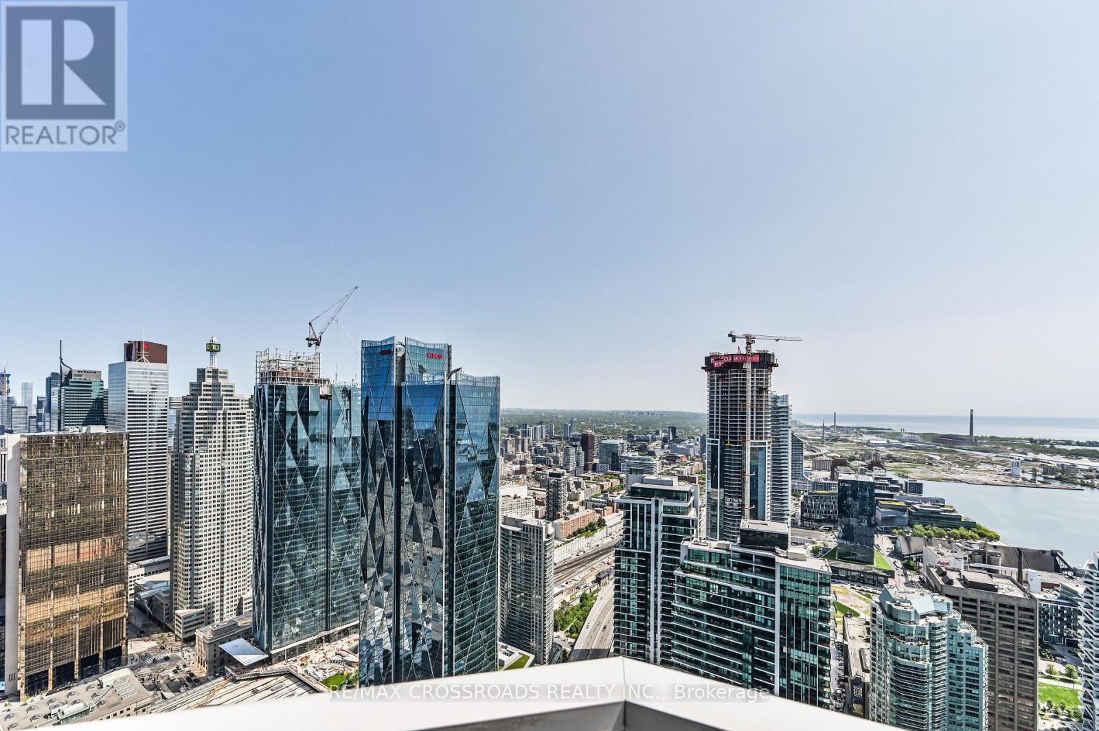 6805 - 88 Harbour Street, Toronto, Ontario  M5J 0C3 - Photo 22 - C12876122