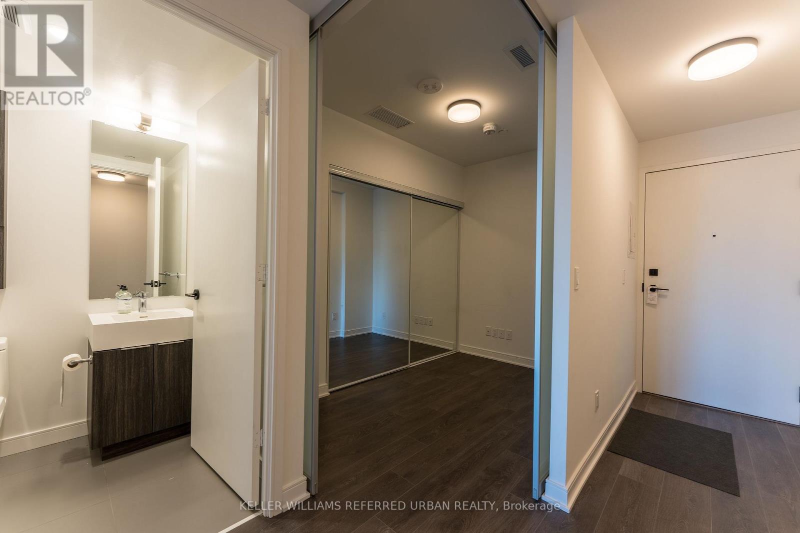 S107 - 180 Mill Street, Toronto, Ontario  M5A 0V7 - Photo 9 - C12876128