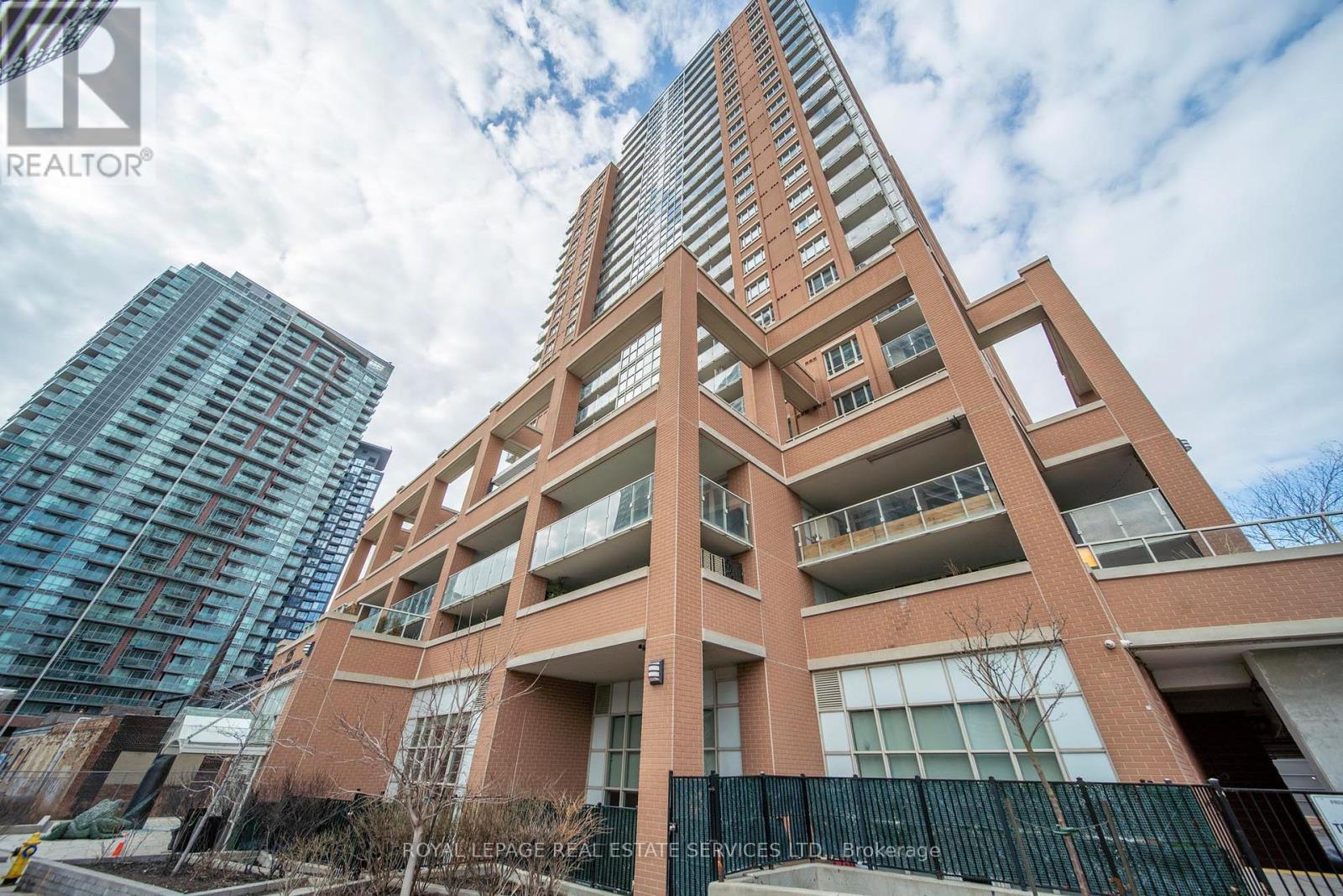 502 - 125 WESTERN BATTERY ROAD, Toronto, Ontario
