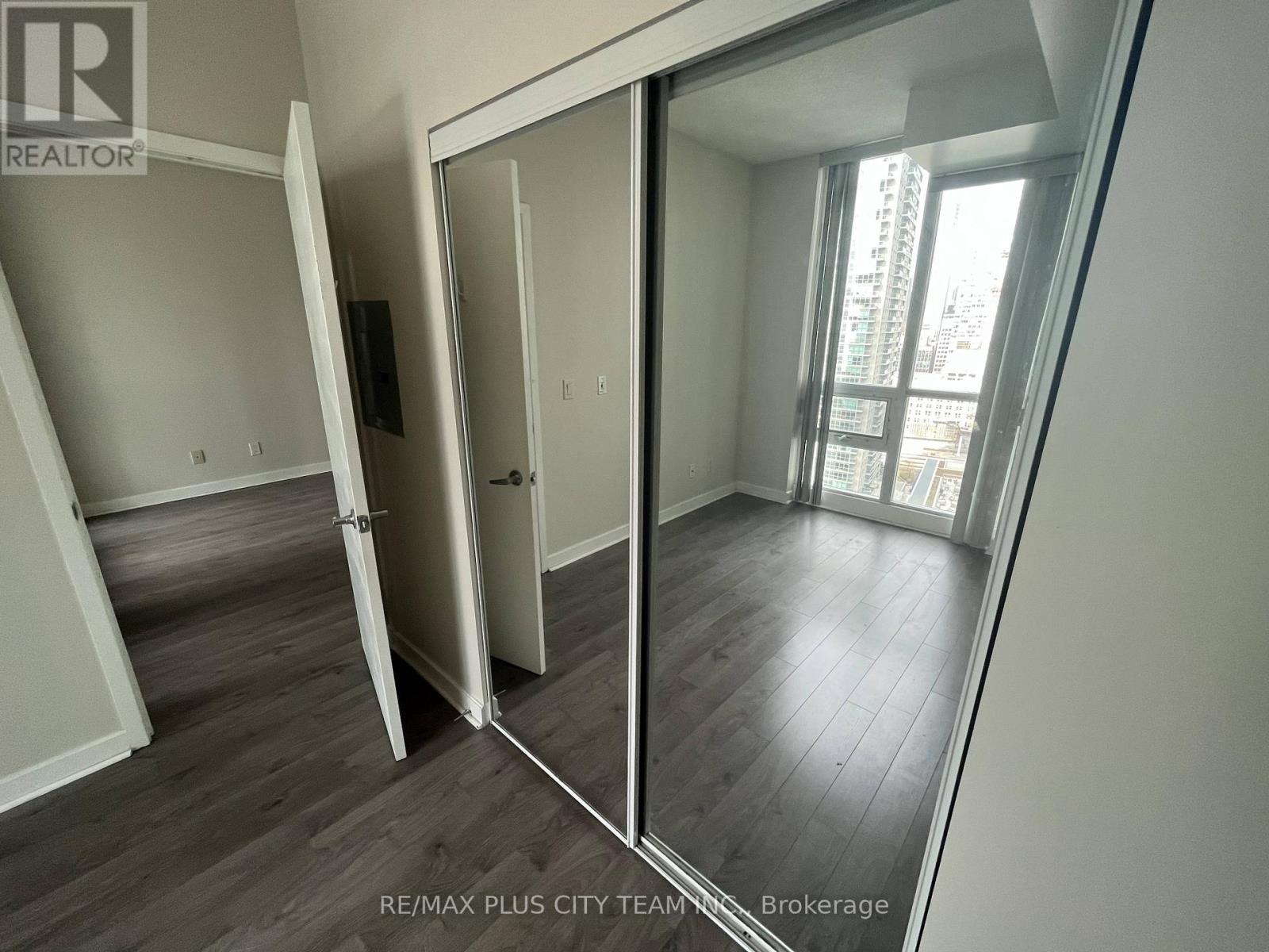 2311 - 12 Yonge Street, Toronto, Ontario  M5E 1Z9 - Photo 14 - C12876154