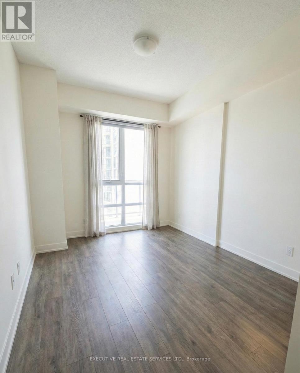 605 - 65 Yorkland Boulevard, Brampton (Goreway Drive Corridor), Ontario  L6P 4M5 - Photo 4 - W12805960