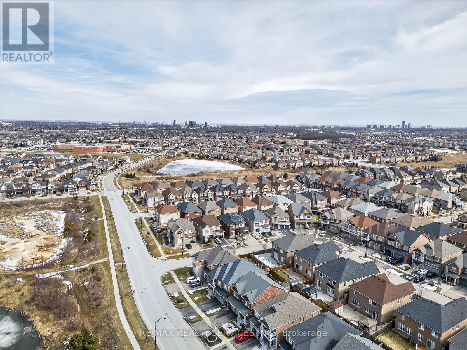 25 Selsdon Street, Brampton, Ontario  L6X 3C4 - Photo 46 - W12874074