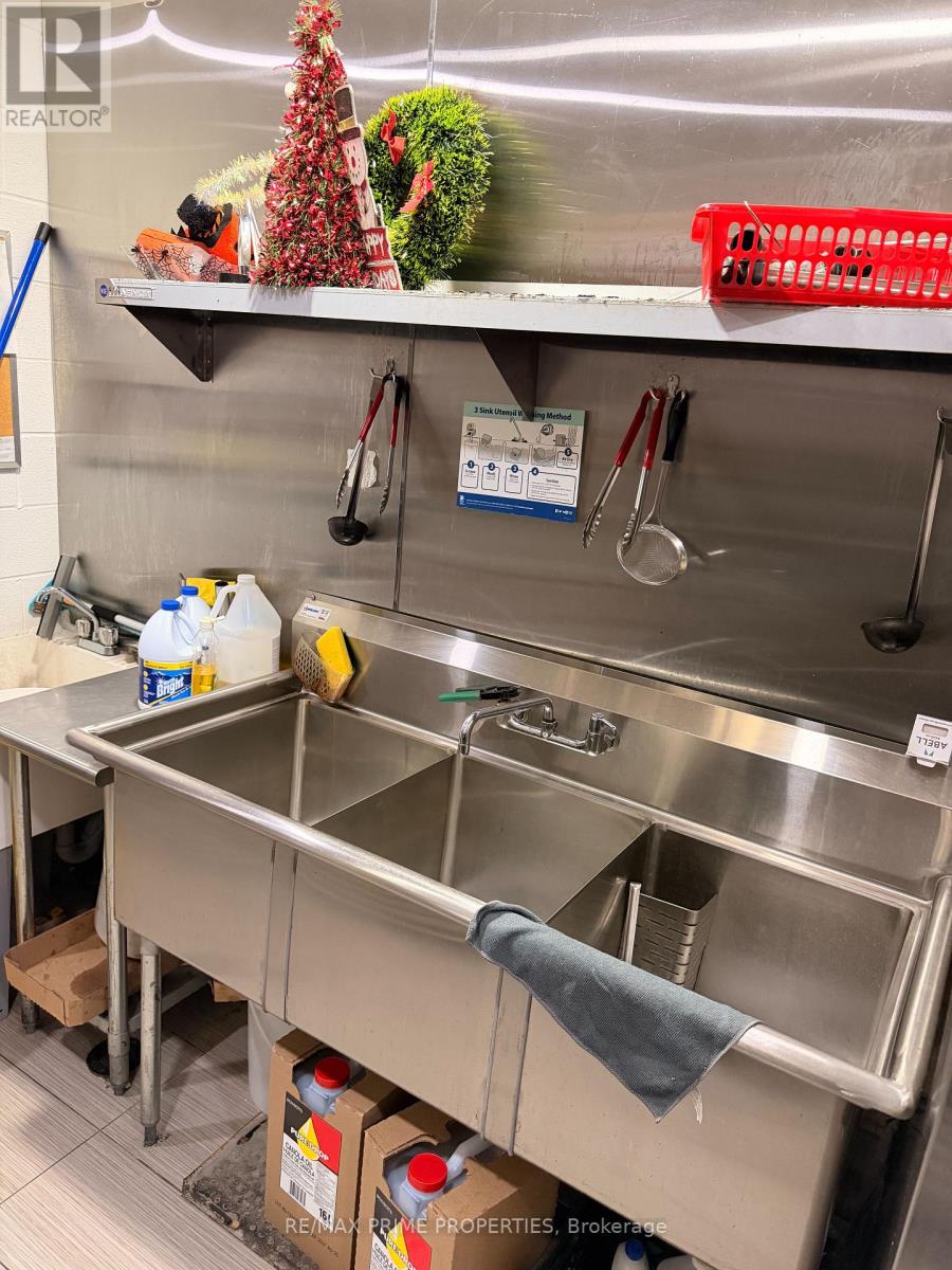 102 - 5 Rossland Road E, Ajax, Ontario  L1T 4V2 - Photo 11 - E12876066