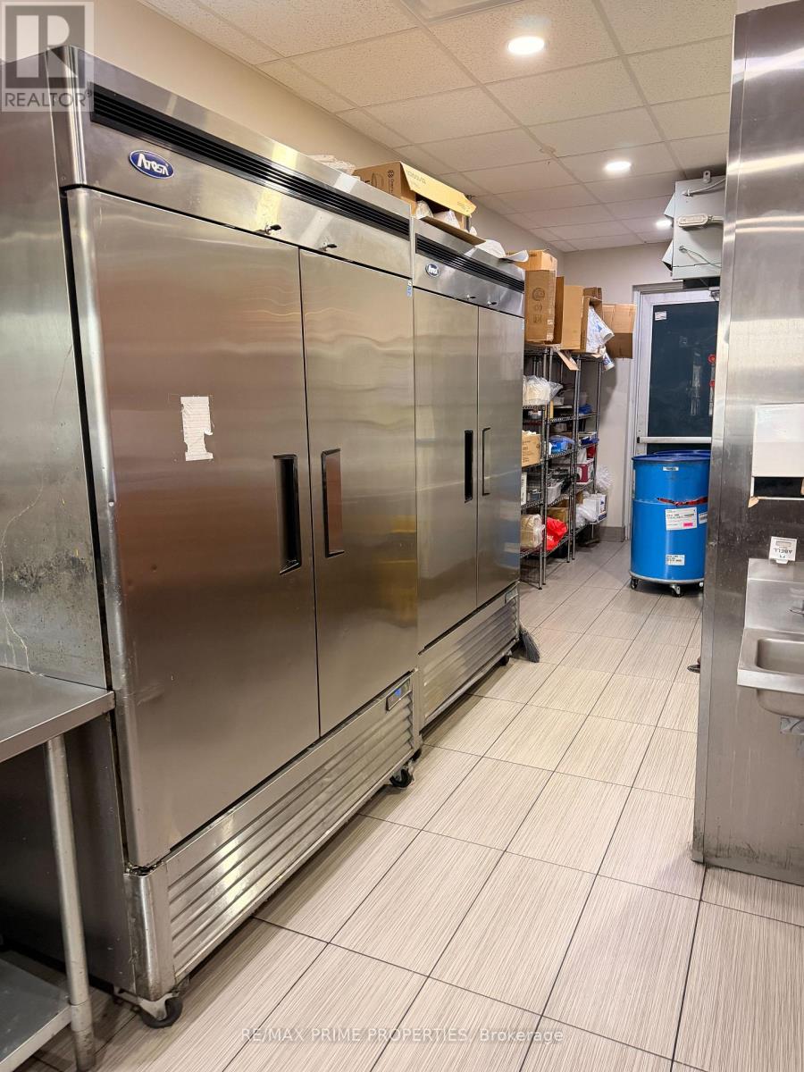 102 - 5 Rossland Road E, Ajax, Ontario  L1T 4V2 - Photo 8 - E12876066