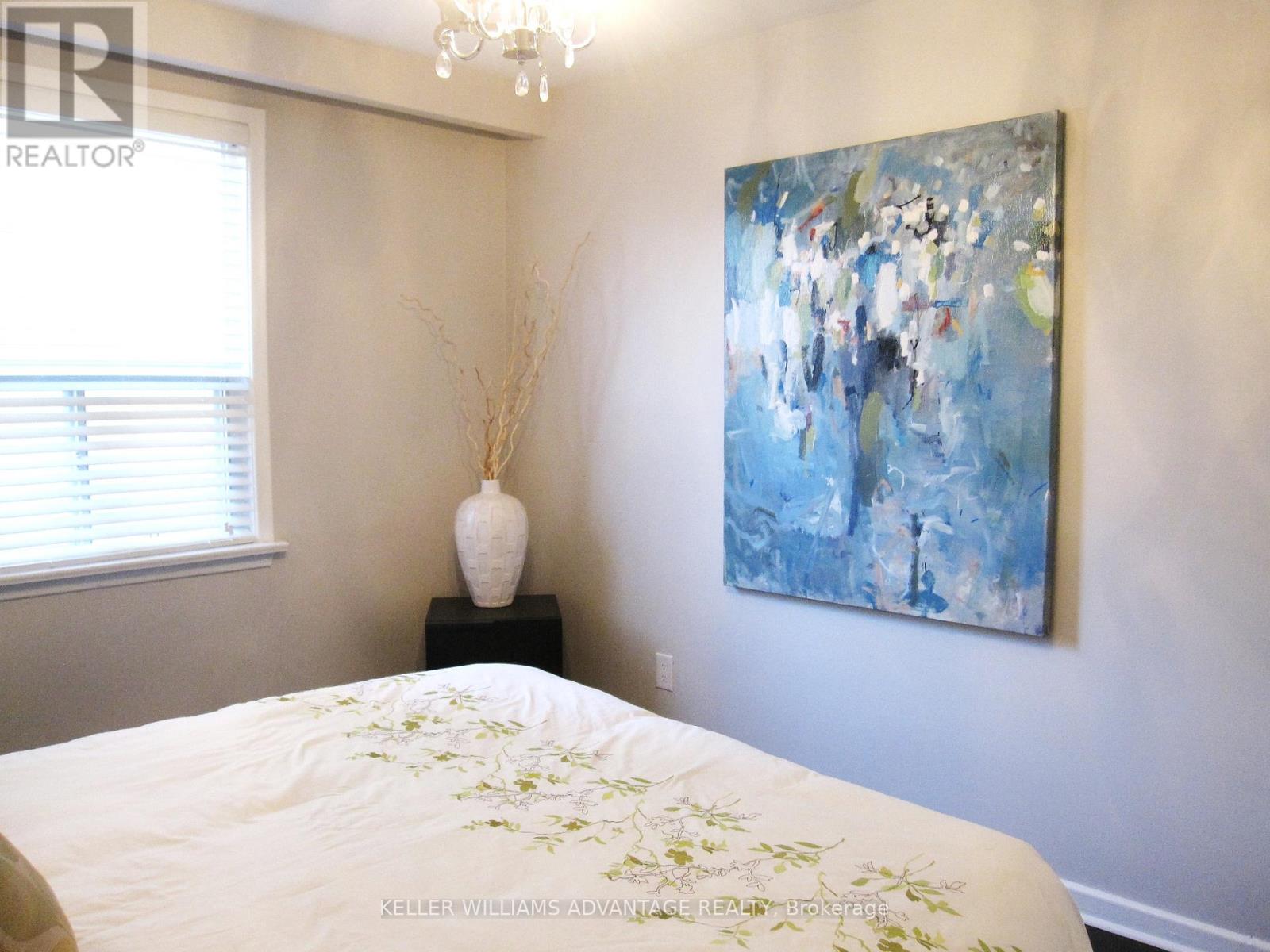 3rd Flr - 31 Glenside Avenue, Toronto, Ontario  M4L 2T6 - Photo 5 - E12876232