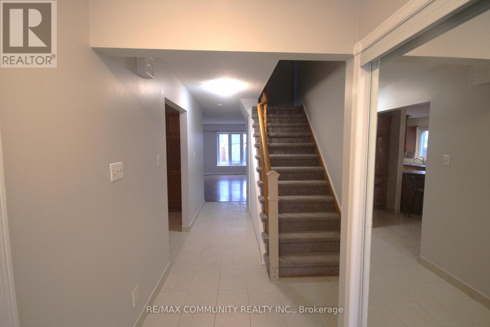 172 Bellamy Road, Toronto, Ontario  M1J 2L5 - Photo 2 - E12876262