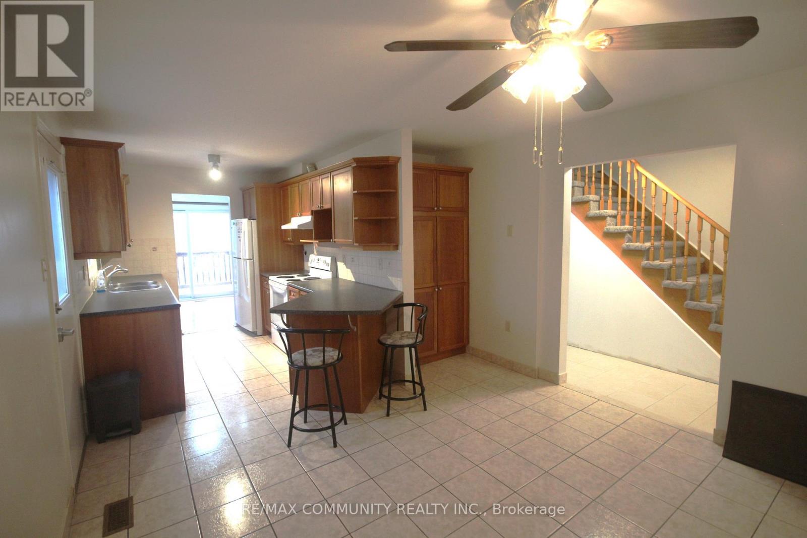 172 Bellamy Road, Toronto, Ontario  M1J 2L5 - Photo 4 - E12876262