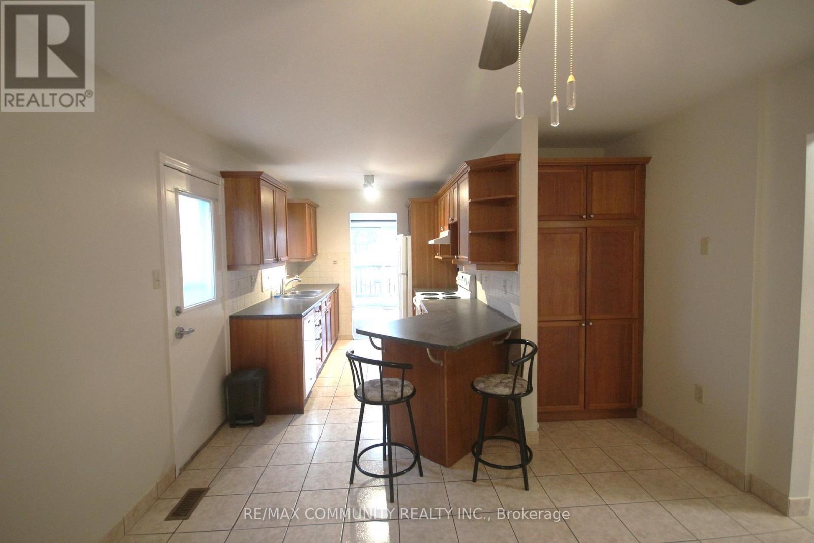 172 Bellamy Road, Toronto, Ontario  M1J 2L5 - Photo 5 - E12876262