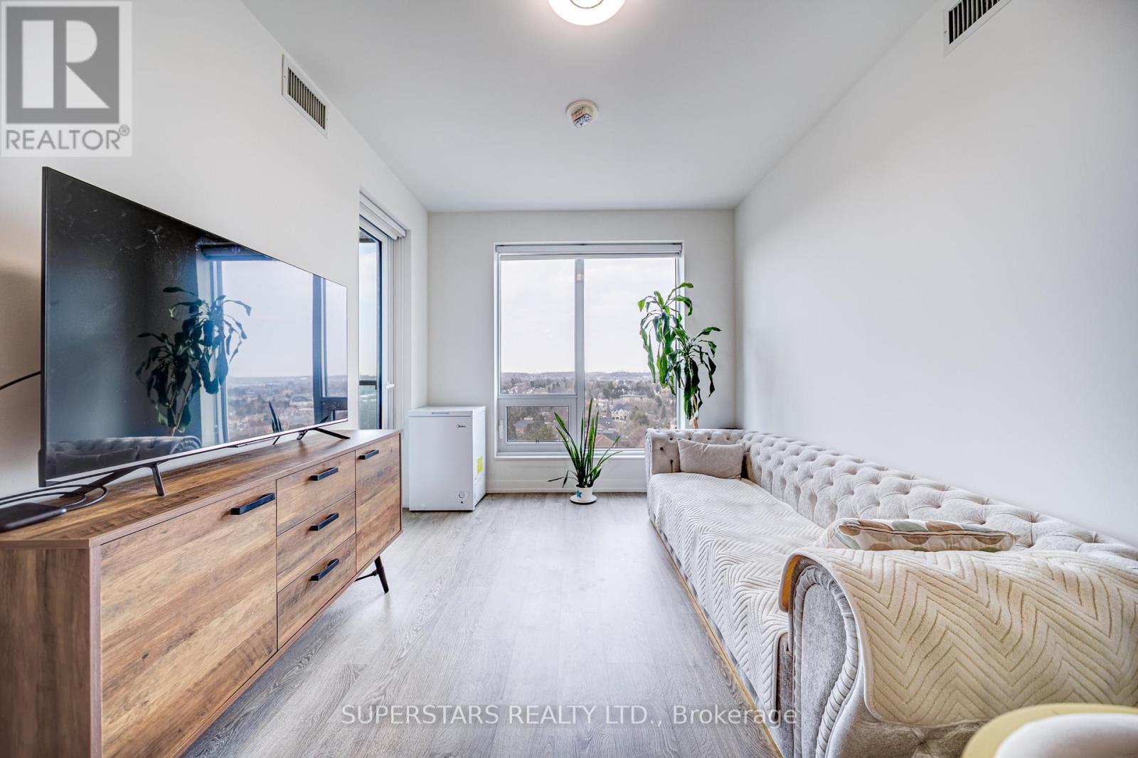 1211w - 3 Rosewater Street, Richmond Hill, Ontario  L4C 5T6 - Photo 4 - N12875970